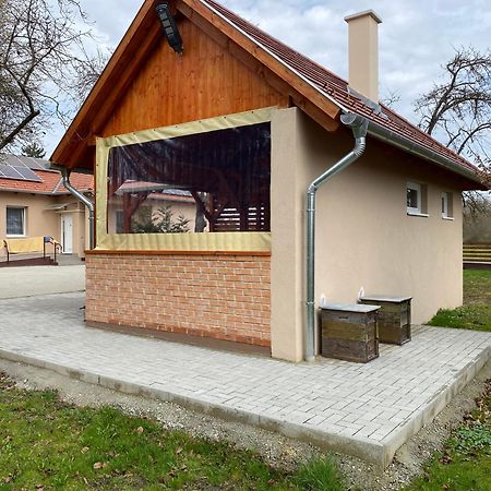 Ferienwohnung Okerka Vendeghaz Csesztreg Exterior foto